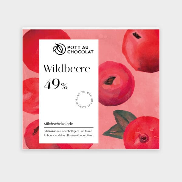 Verpackung unserer Milchschokolade belegt mit Wildbeeren. Eine Aquarellzeichnung von roten Cranberry-Früchten vor blass rotem Hintergrund darauf ein weißes Rechteck mit der Bezeichnung und unserem Logo